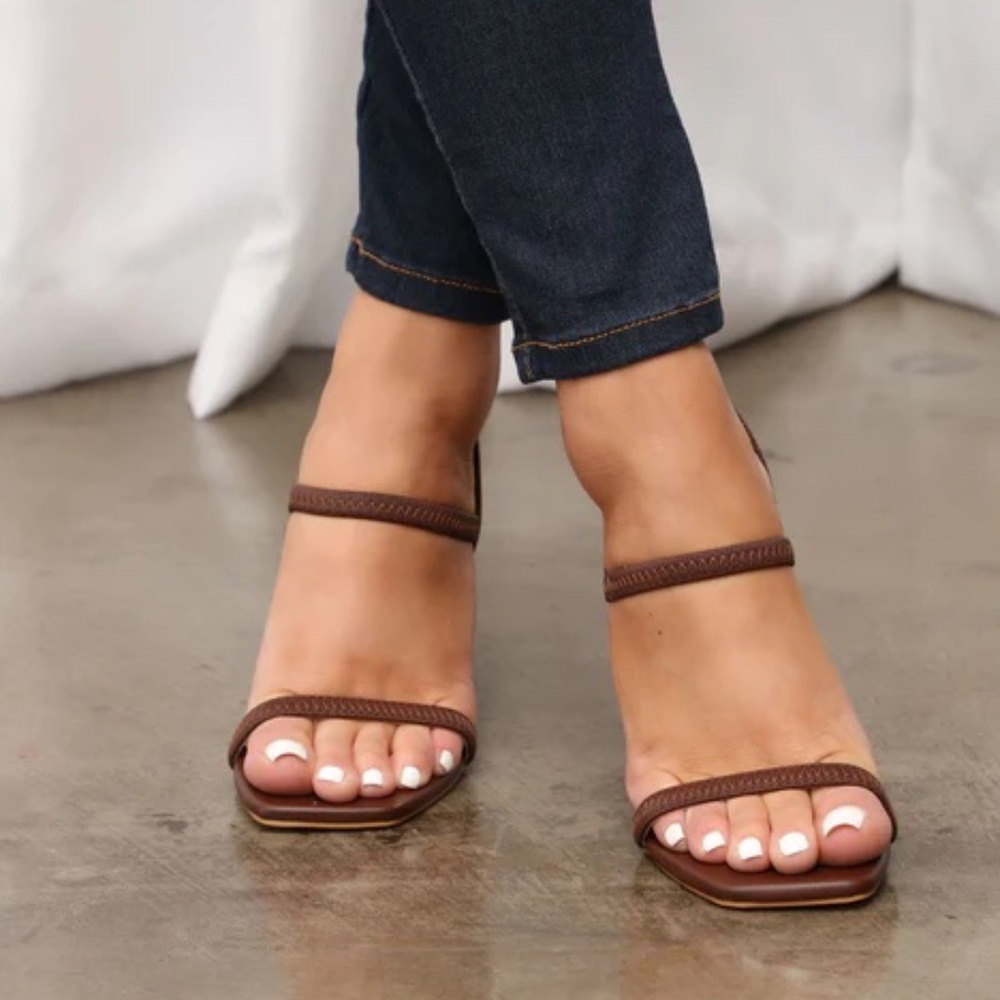 Brown Heels (Welcome To My World)